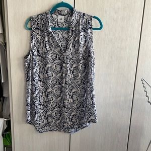 Blue floral Cabi tank.